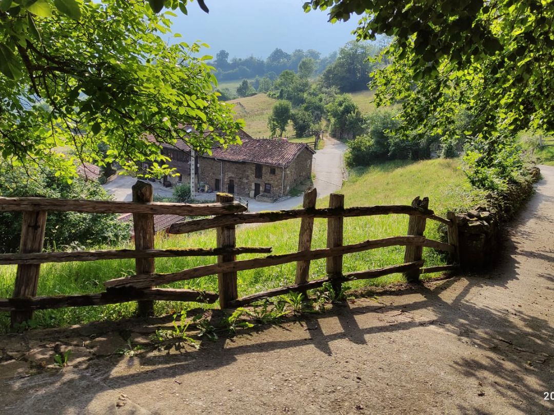 Vista exterior de Residencial en venta en Sobrescobio