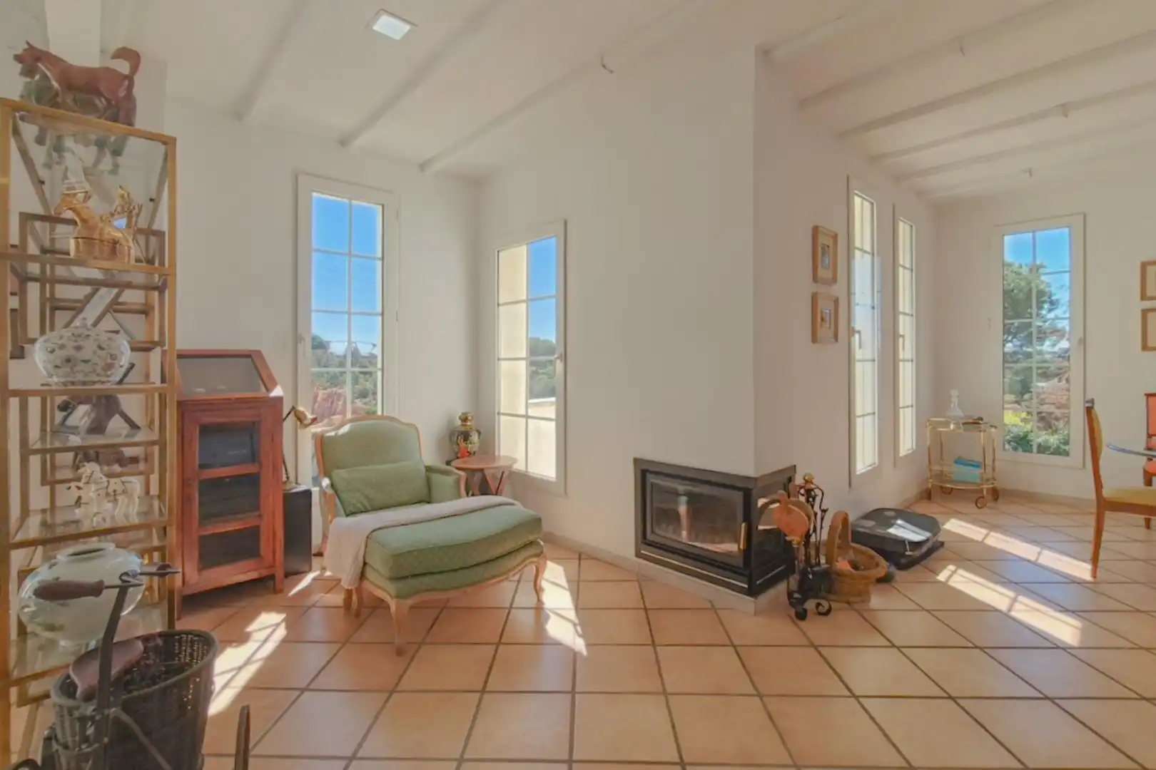 Wohnzimmer von Haus oder Chalet zum Verkauf in Torrelodones mit Heizung, Privatgarten und Terrasse
