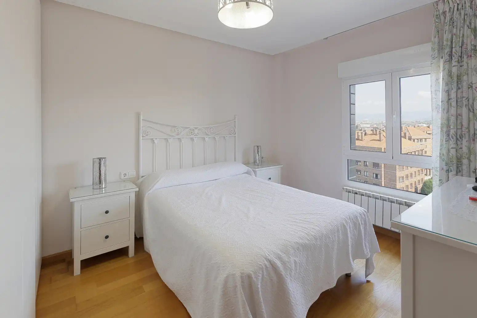 Habitación de Piso en venta en Gijón  con Calefacción