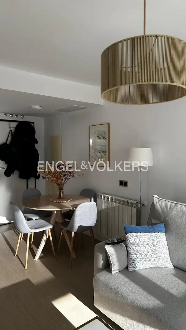 Comedor de Piso de alquiler en Madrid con Aire acondicionado, Calefacción y Jardín privado