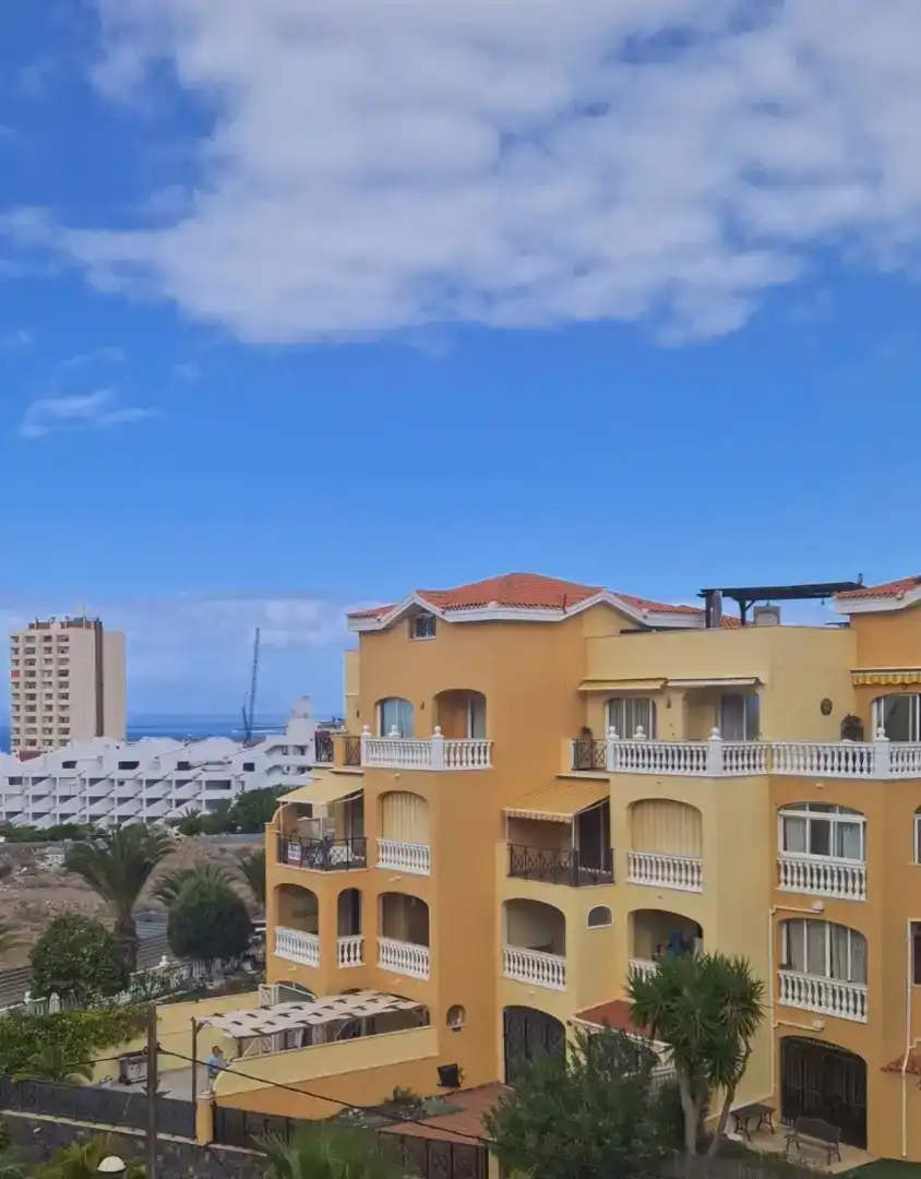 Vista exterior de Ático en venta en Arona con Balcón