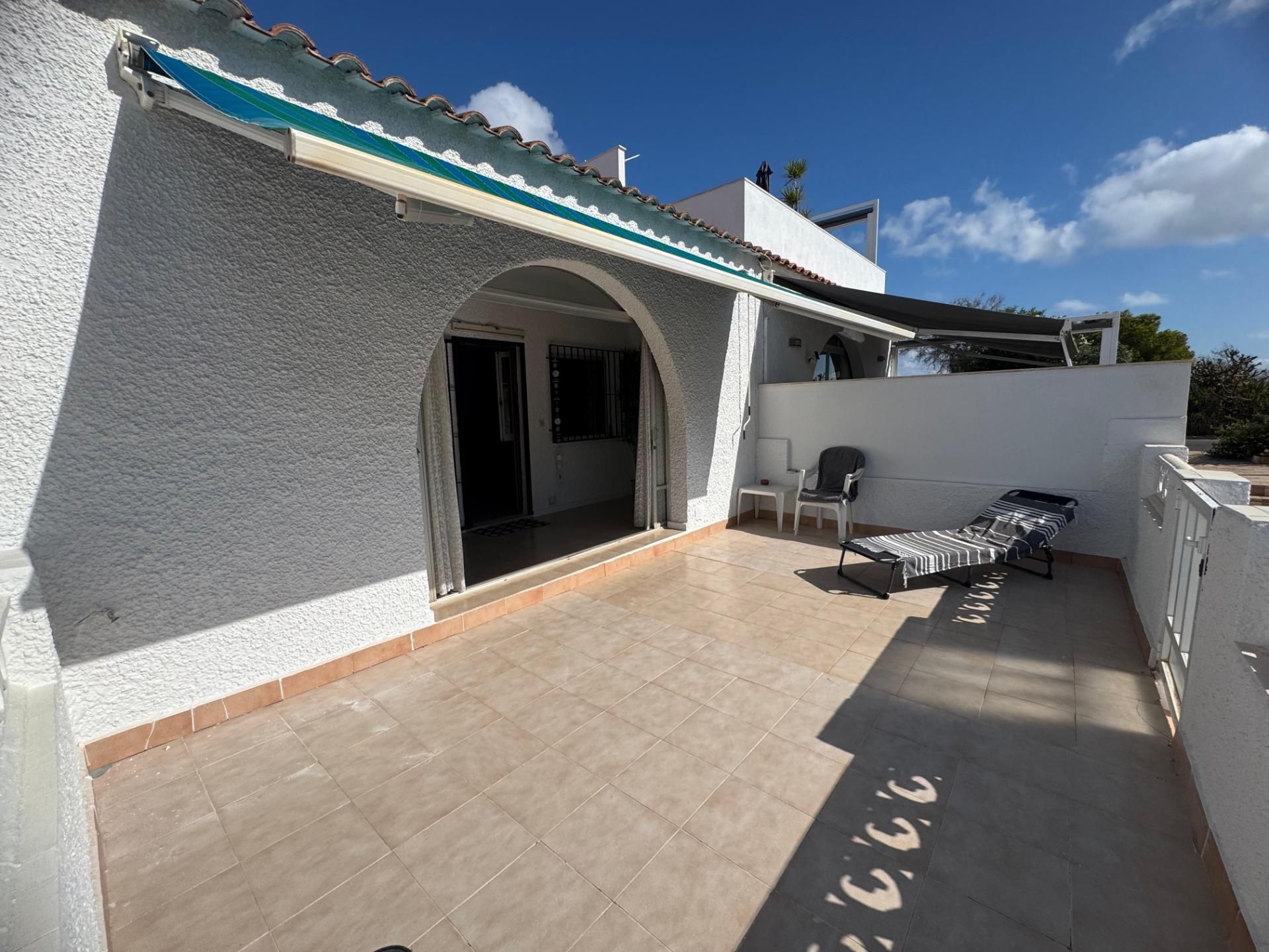 Terrace of House or chalet for sale in Torrevieja  with Air Conditioner and Terrace