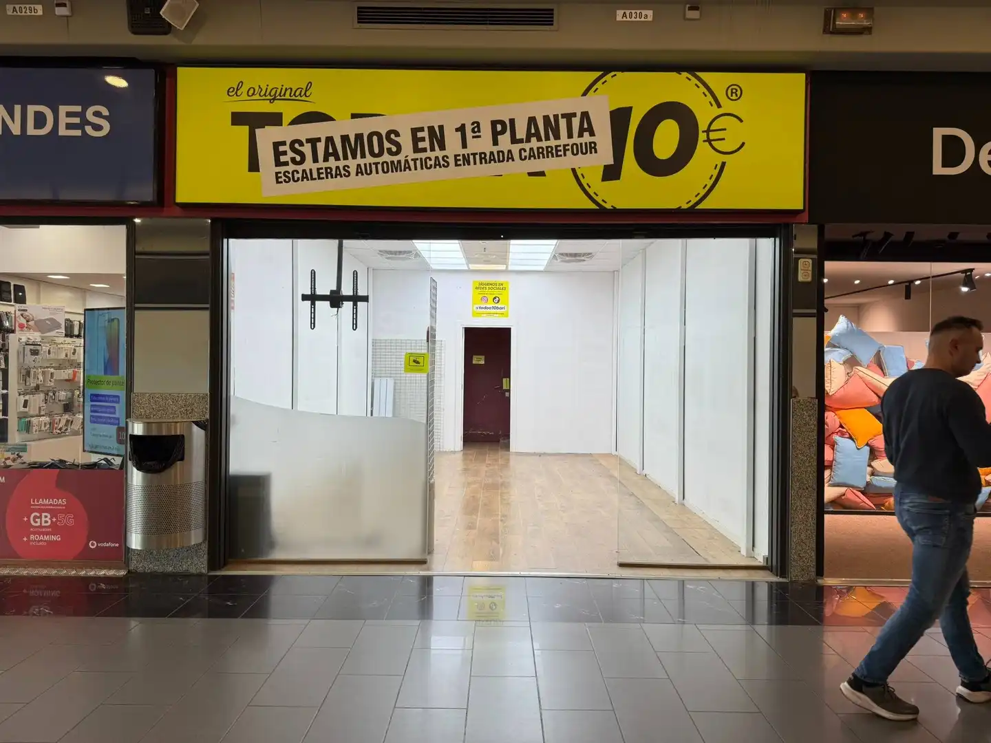 Local comercial en venta en Carrer Baricentro A030a