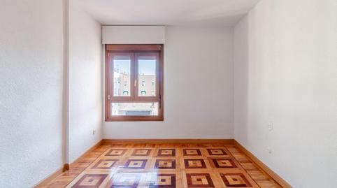 Foto 5 de Piso en venta en Calle Narvaez, Ibiza de Madrid,  Madrid Capital