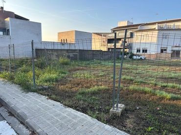 Terreno residenziale in vendita a Calle Turia 28
