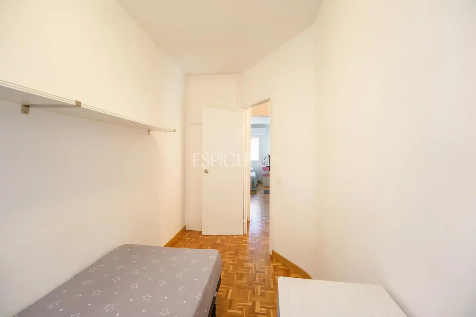 Schlafzimmer von Dachboden zum Verkauf in Barcelona mit Klimaanlage, Heizung und Terrasse