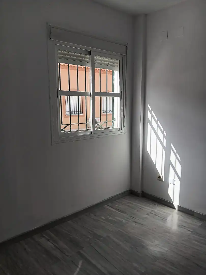 Habitación de Casa adosada de alquiler en Castilleja de la Cuesta con Aire acondicionado