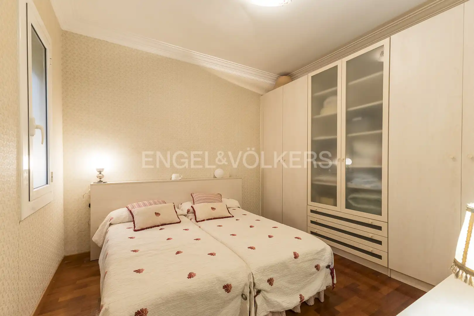Bedroom of Flat for sale in Barcelona  with Heating, Parquet flooring and Furnished