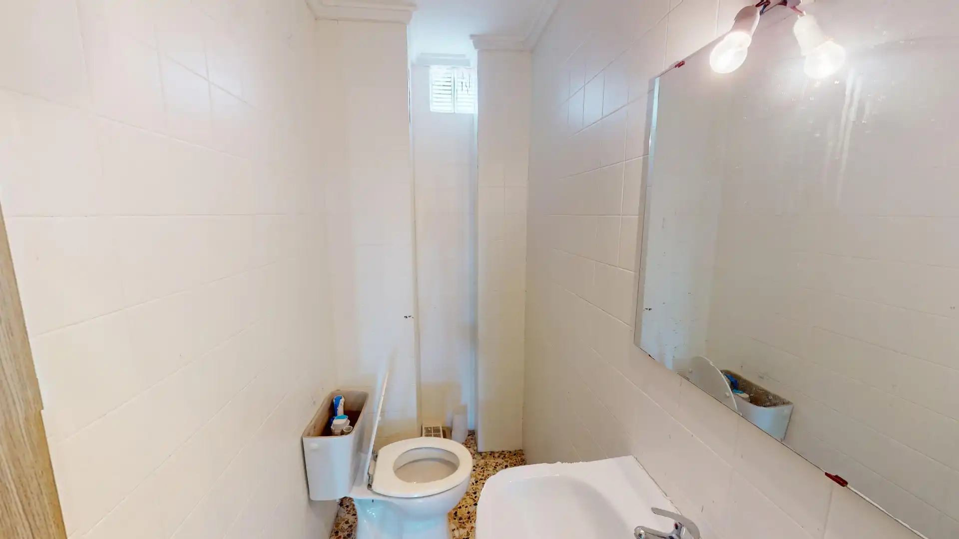Baño de Piso en venta en Elche / Elx con Amueblado, Horno y Lavadora