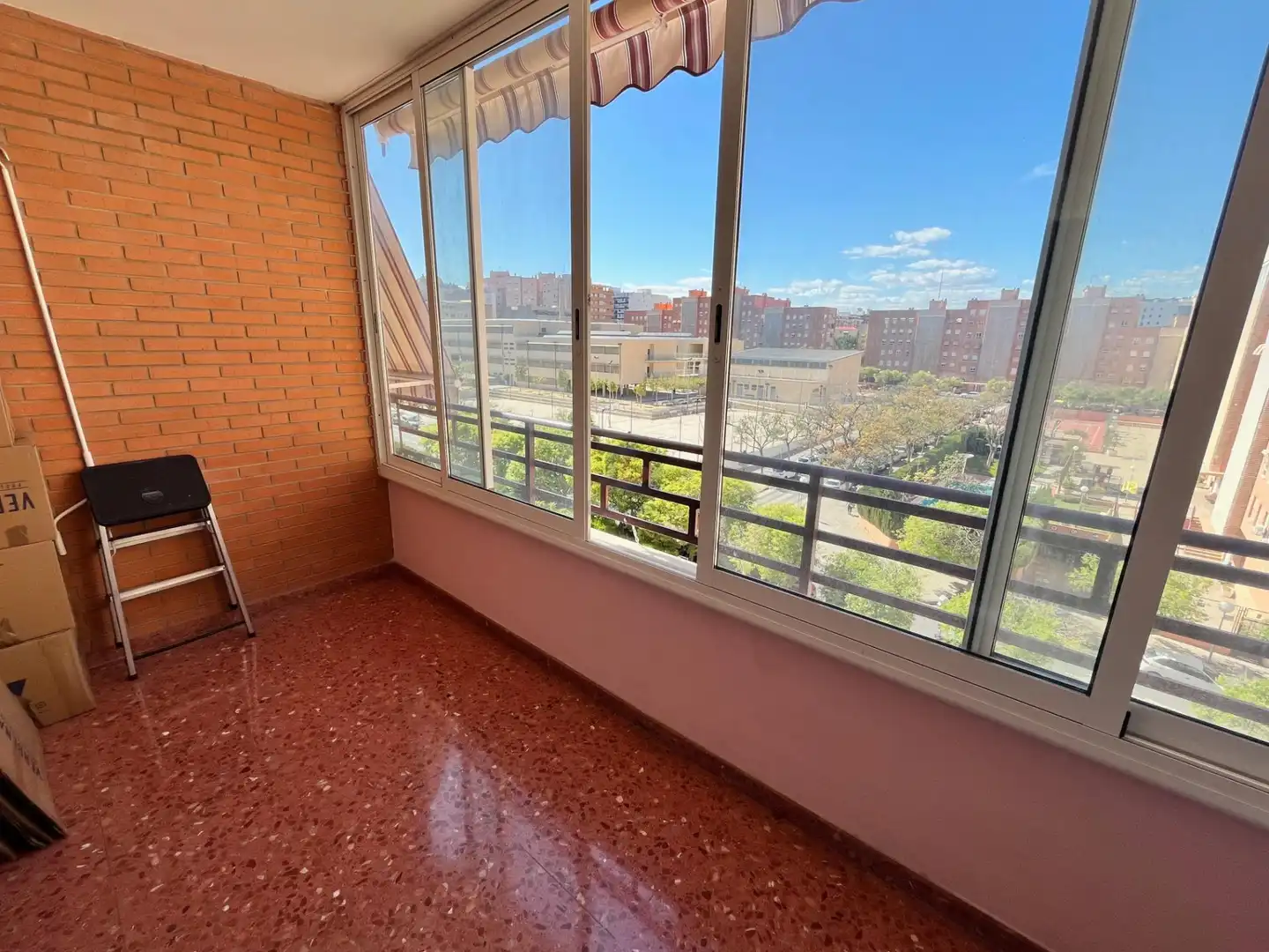 Habitación de Piso en venta en Alicante / Alacant con Jardín privado, Terraza y Piscina comunitaria