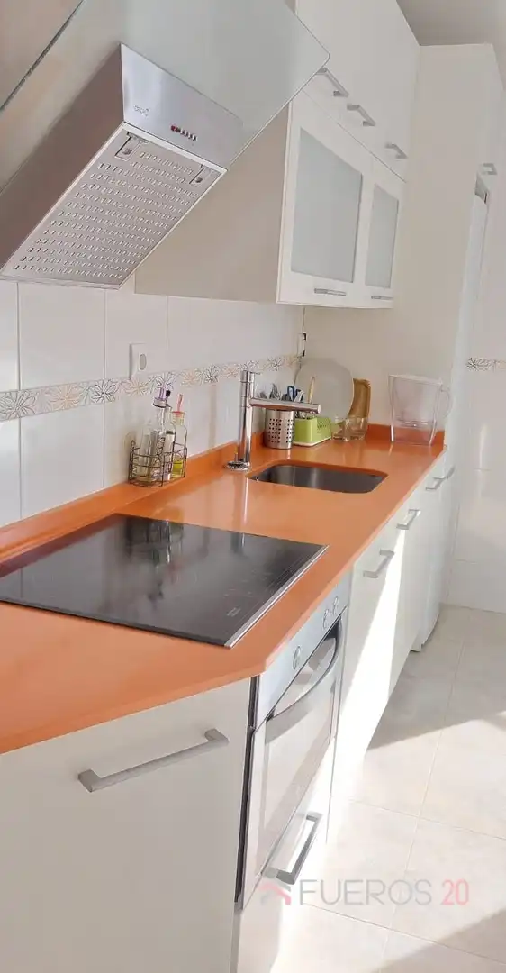 Küche von Wohnung zum Verkauf in Noja mit Heizung, Privatgarten und Terrasse