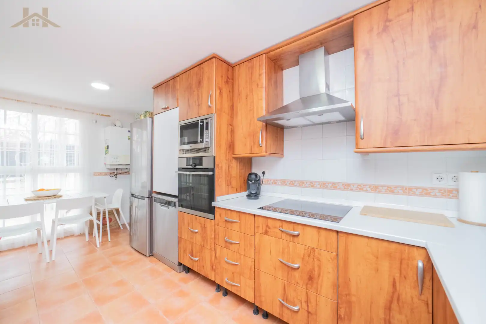 Cocina de Casa adosada en venta en Illescas con Aire acondicionado, Calefacción y Jardín privado