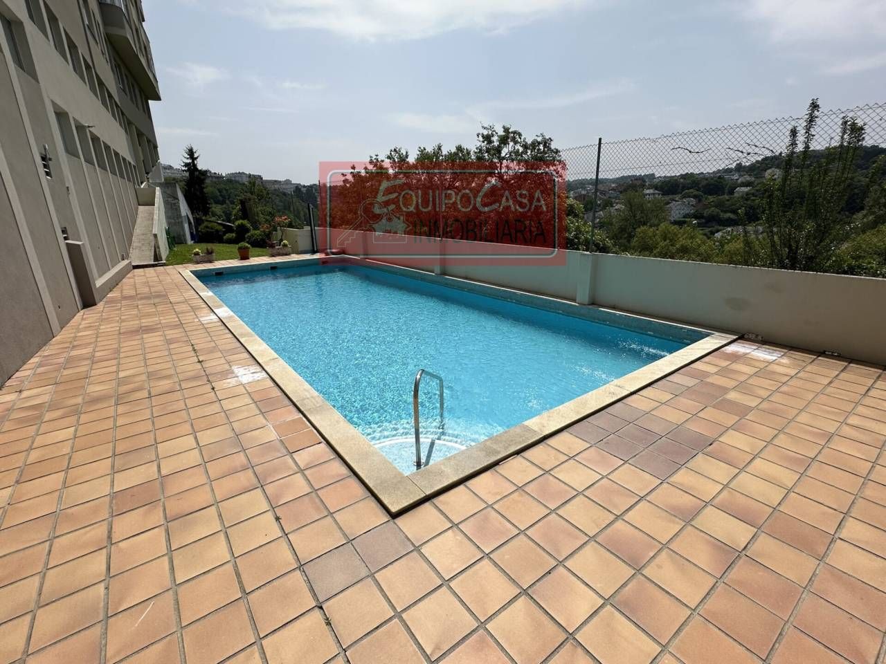 Piscina de Apartamento en venta en Lugo Capital con Calefacción, Balcón y Alarma
