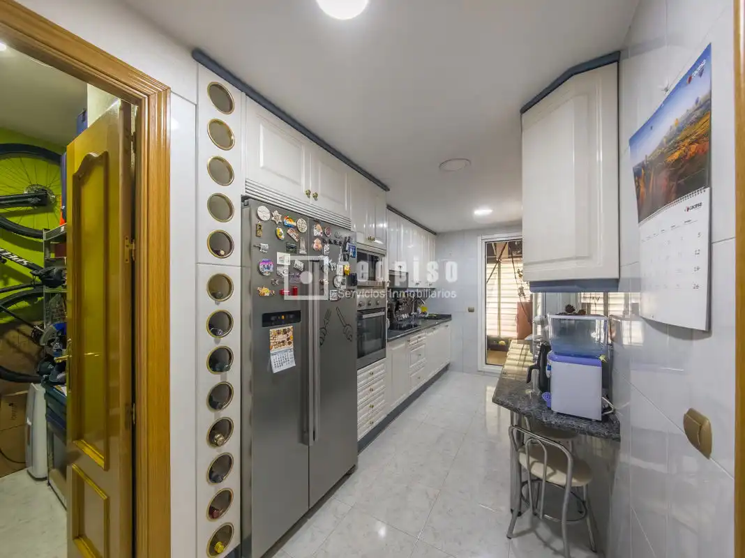 Kitchen of Flat for sale in Alcorcón  with Private garden and Swimming Pool
