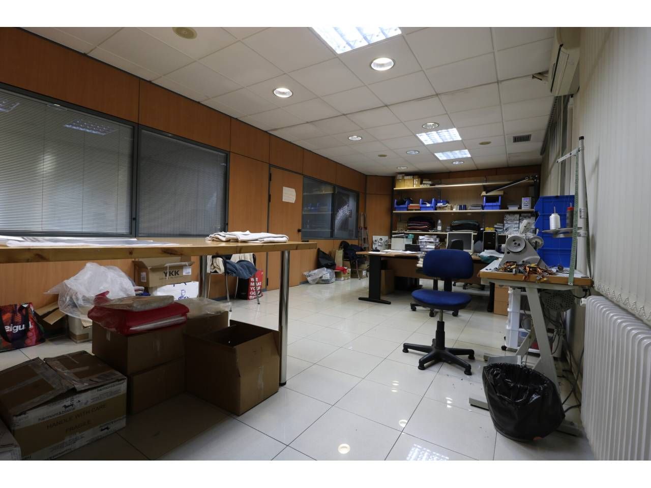 Office to rent in Cerdanyola del Vallès  with Air Conditioner