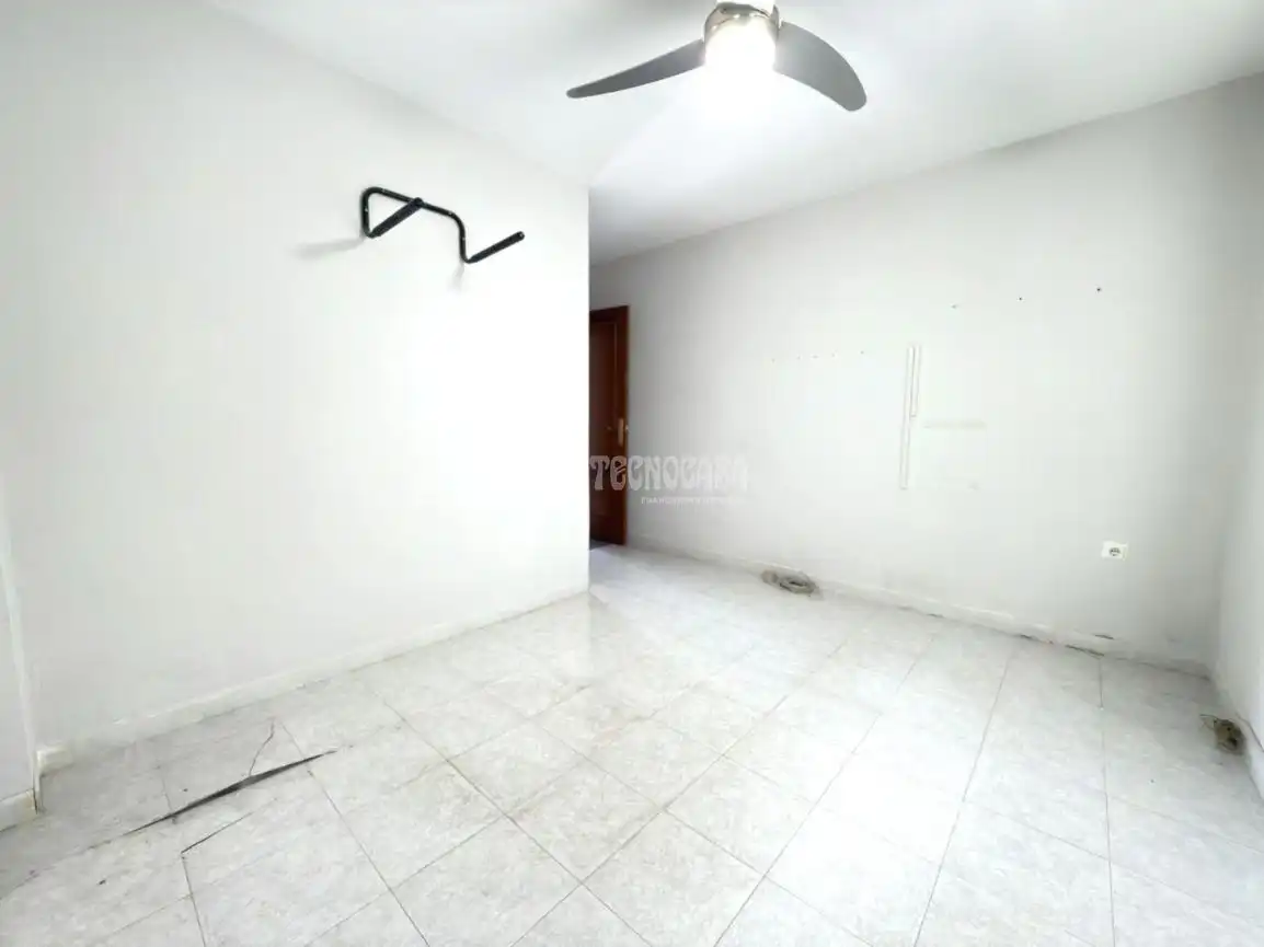 Piso en venta en Málaga con Terraza y Piscina comunitaria