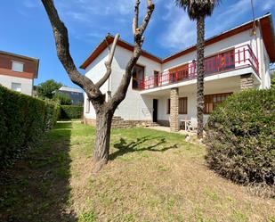 Vista exterior de Casa o xalet en venda en Olost amb Calefacció, Jardí privat i Terrassa