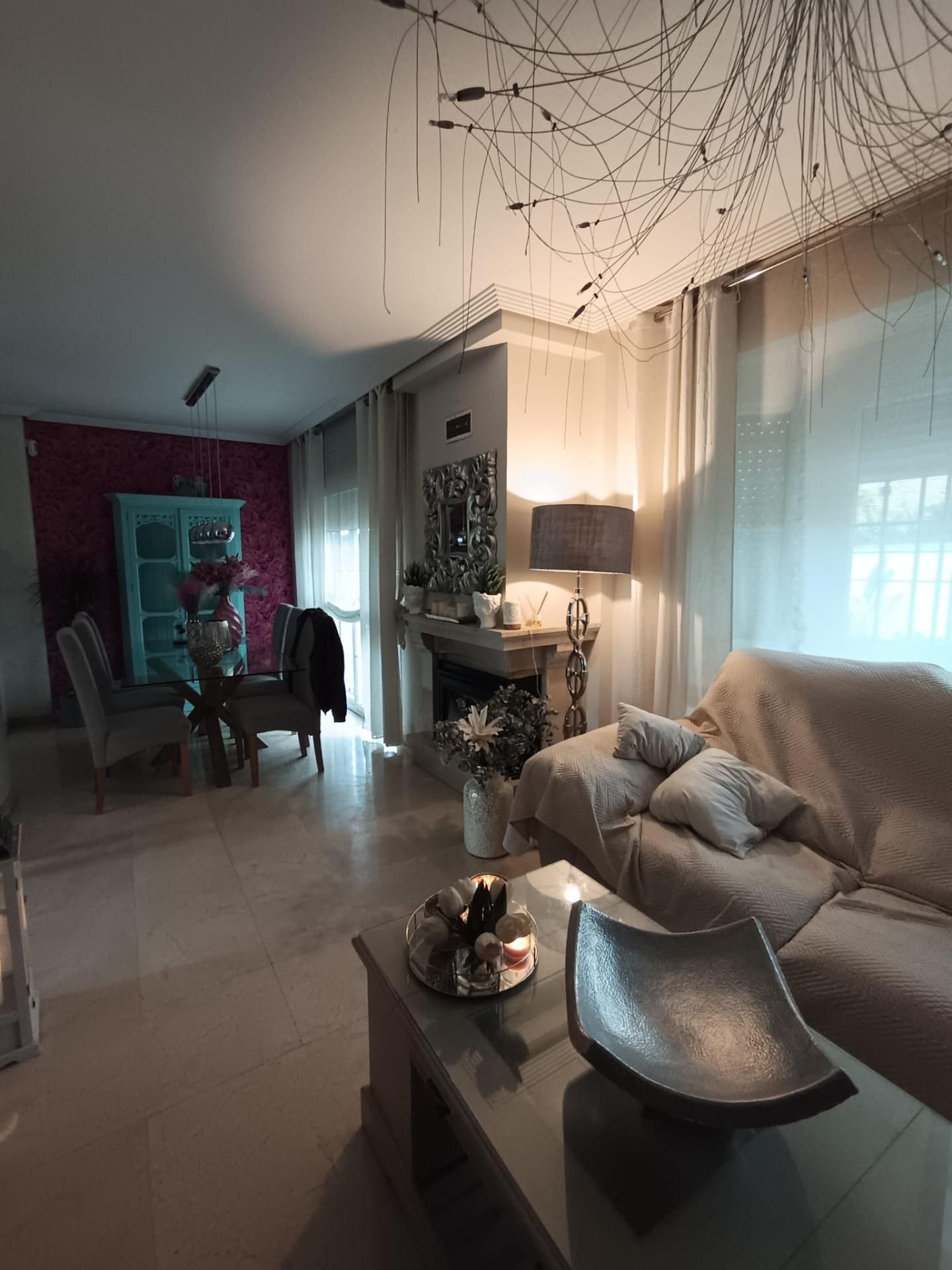 Sala d'estar de Casa adosada en venda en  Córdoba Capital amb Aire condicionat, Jardí privat i Piscina