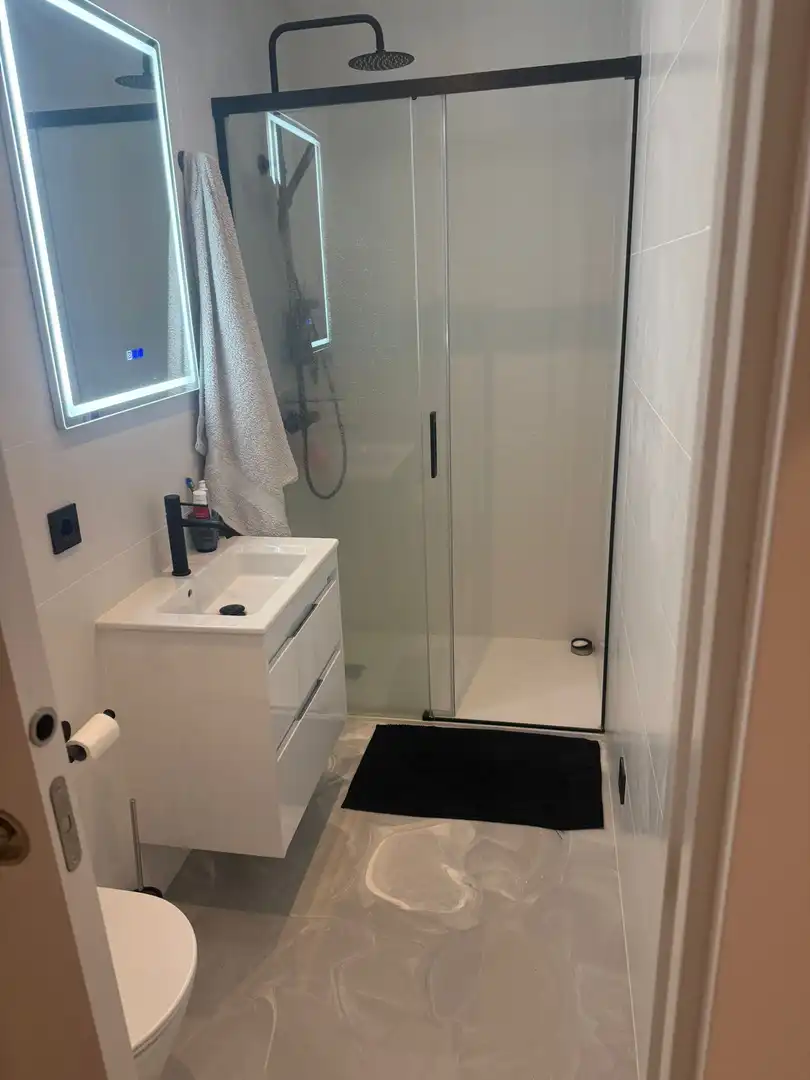 Apartamento con piscina en venta en La Quinta, imagen 3