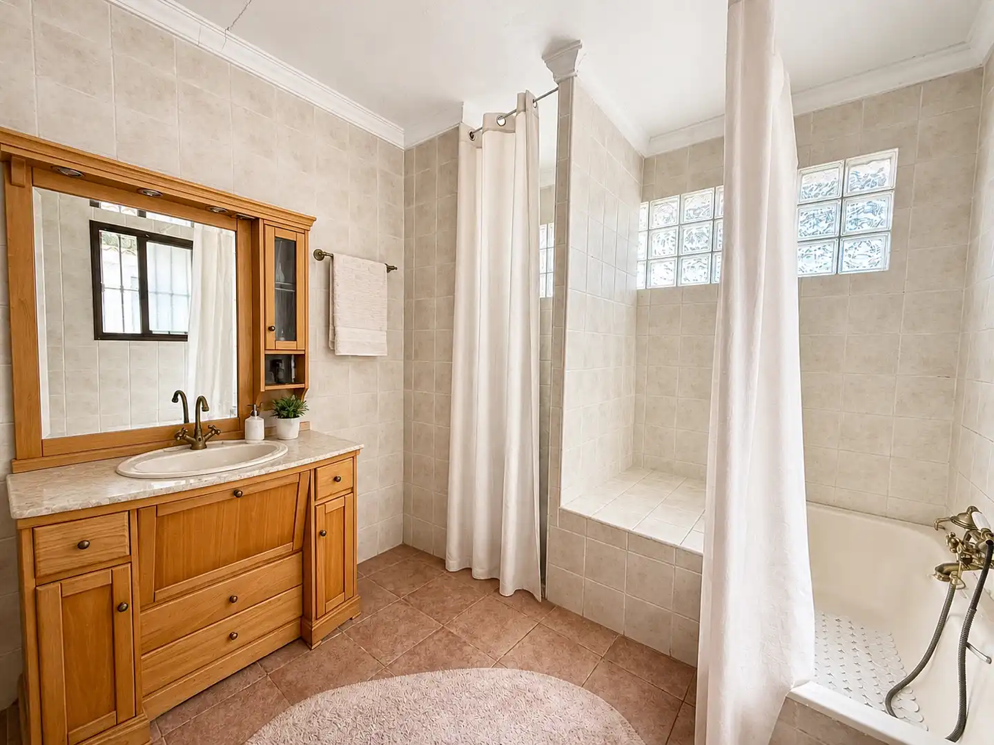Baño de Casa o chalet en venta en Godelleta con Aire acondicionado, Calefacción y Jardín privado