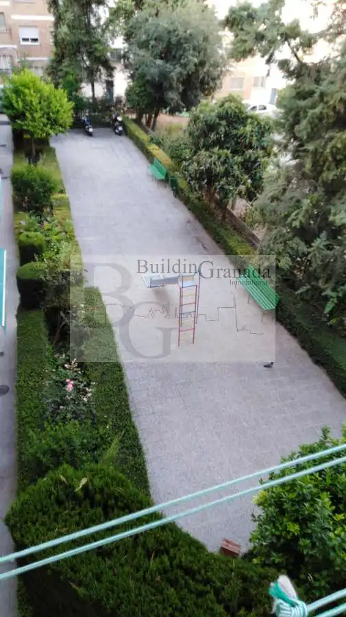 Jardí de Pis de lloguer en Granada amb Terrassa, Moblat i Microones