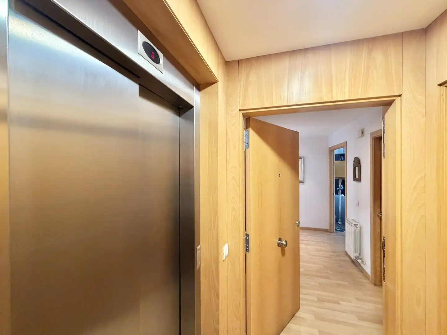 Piso en venta en Figueres con Calefacción, Terraza y Horno