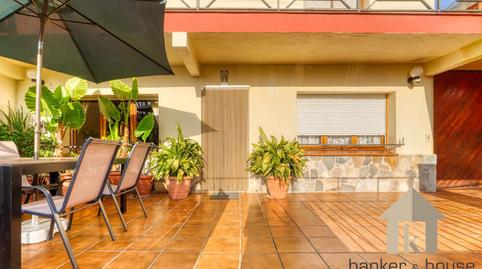 Foto 4 de Casa adosada en venda a Montflorit, Barcelona