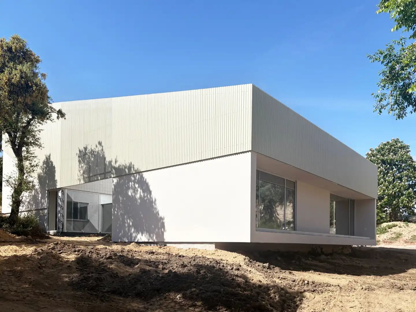 Vista exterior de Casa o xalet en venda en Boadilla del Monte amb Aire condicionat, Calefacció i Jardí privat