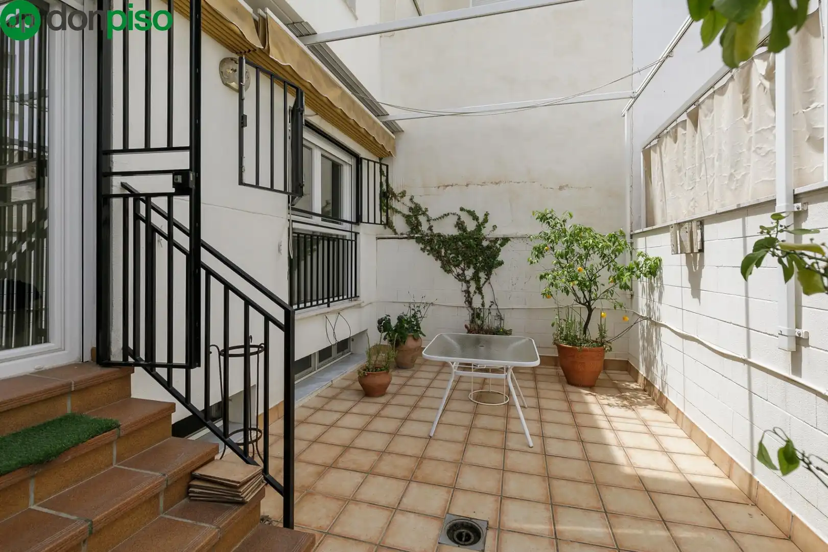 Casa adosada en venta en Calle Calle Hipócrates, San Miguel