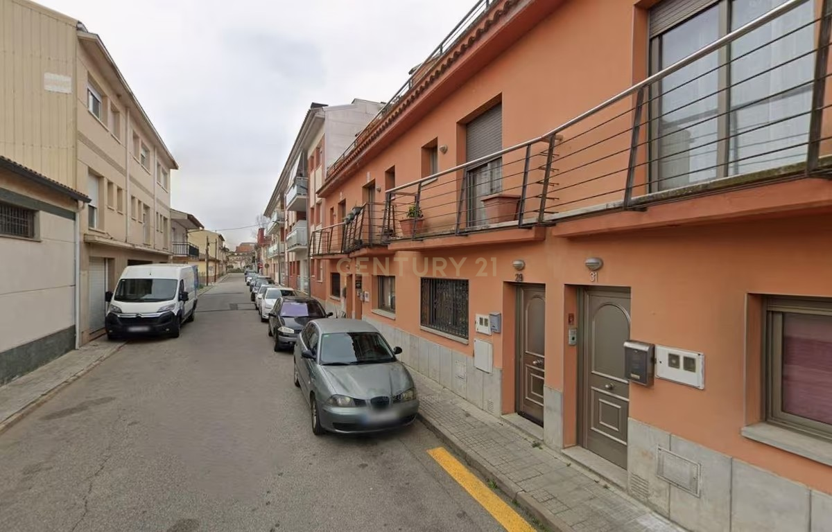 Vista exterior de Casa adosada en venta en Vidreres