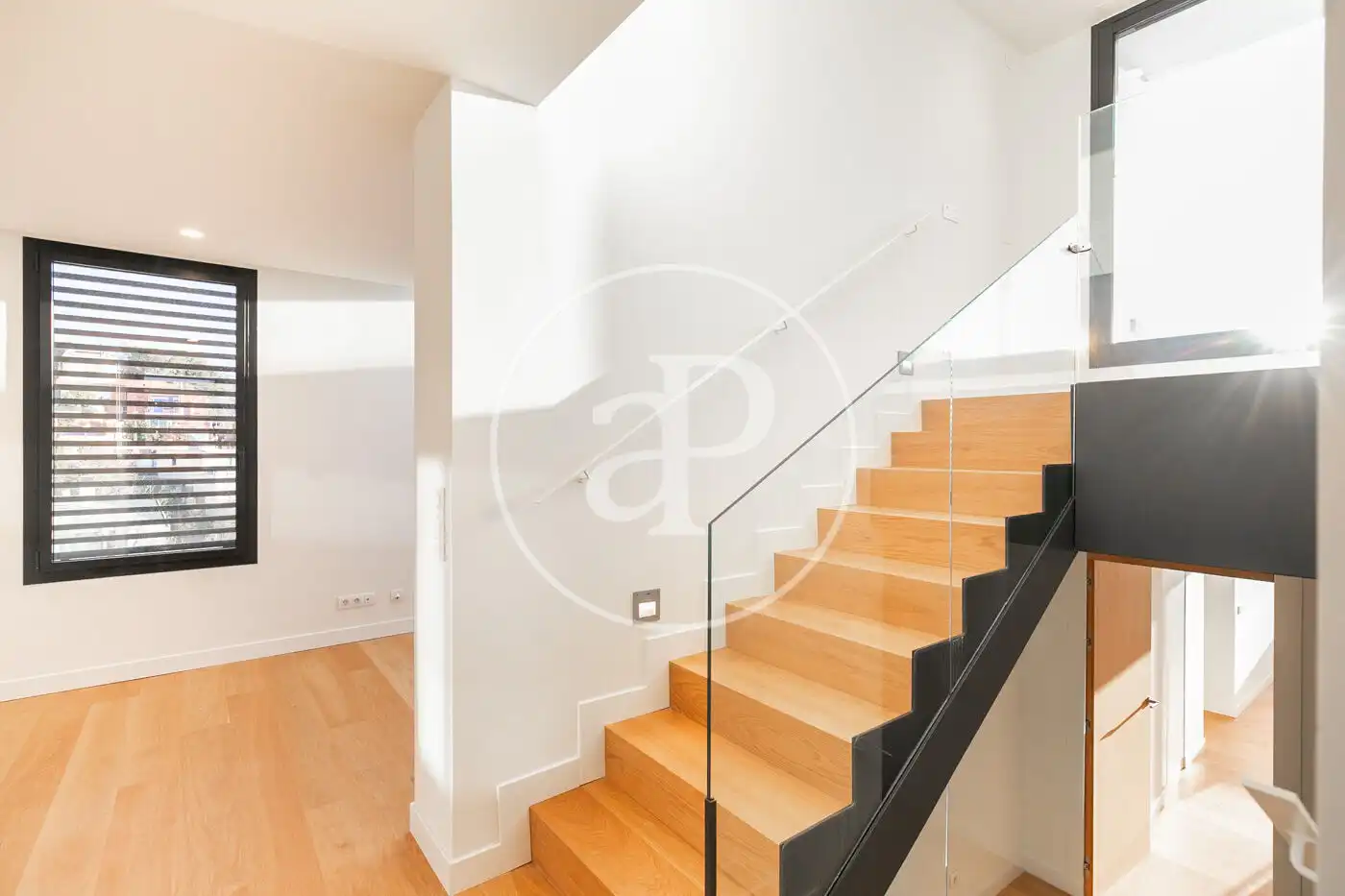 Flat for rent in Barcelona  with Air Conditioner, Heating and Private garden