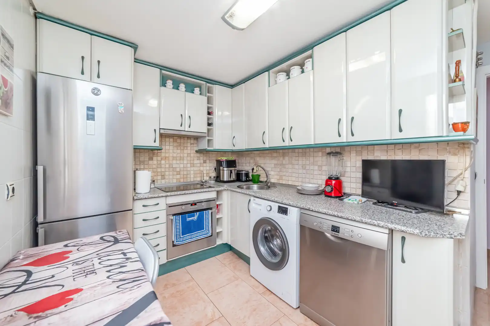 Kitchen of Attic for sale in Pinto  with Air Conditioner, Heating and Terrace