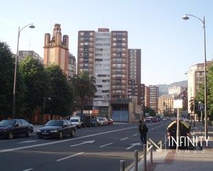 Vista exterior de Pis de lloguer en Bilbao  amb Terrassa