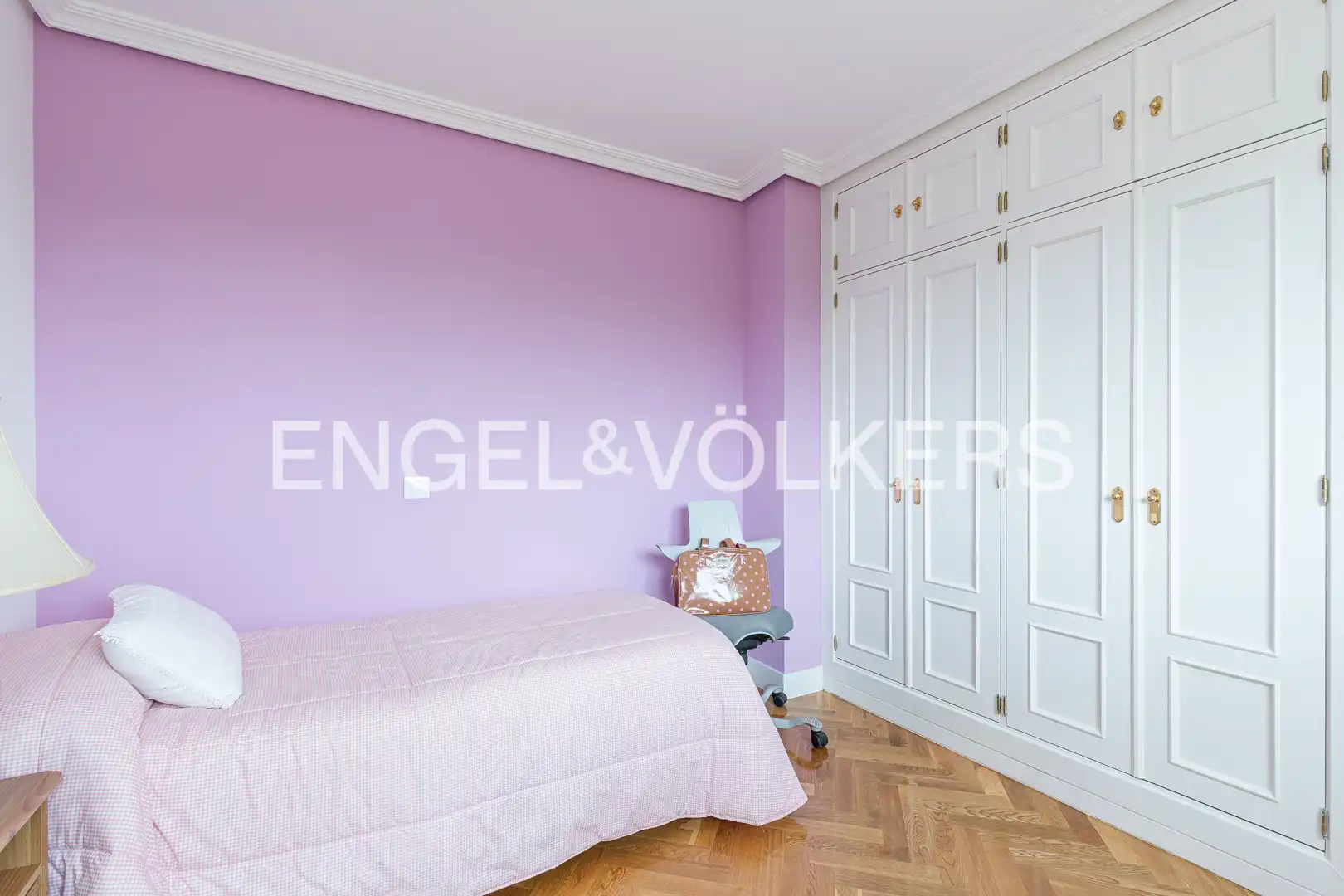 Habitación de Ático en venta en Majadahonda con Aire acondicionado, Calefacción y Parquet