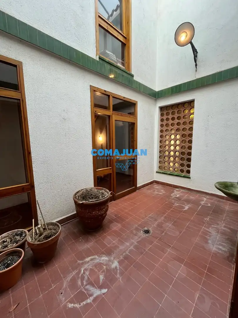 Country house zum Verkauf in Mataró mit Klimaanlage, Heizung und Terrasse