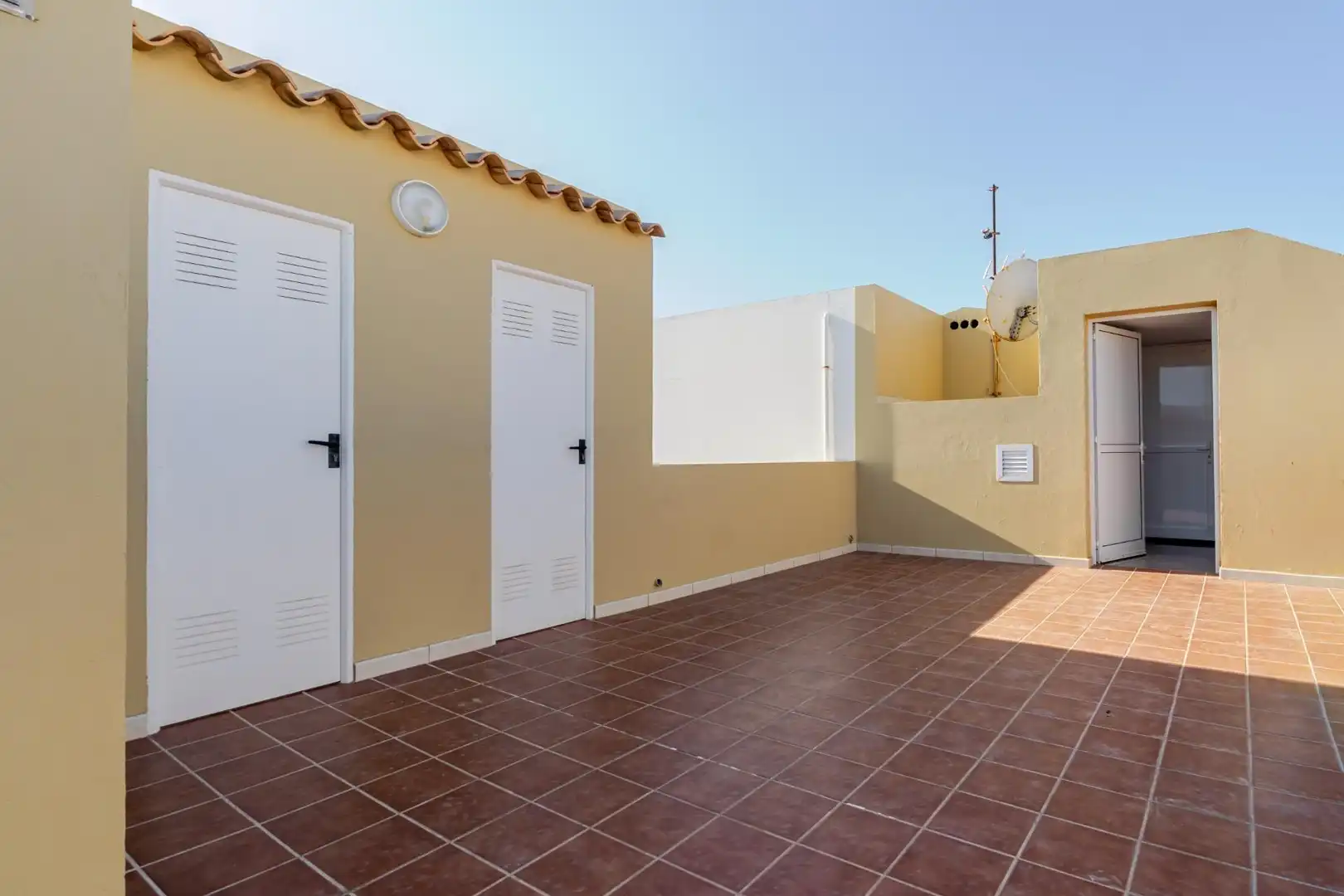 Terraza de Piso en venta en Ingenio con Amueblado