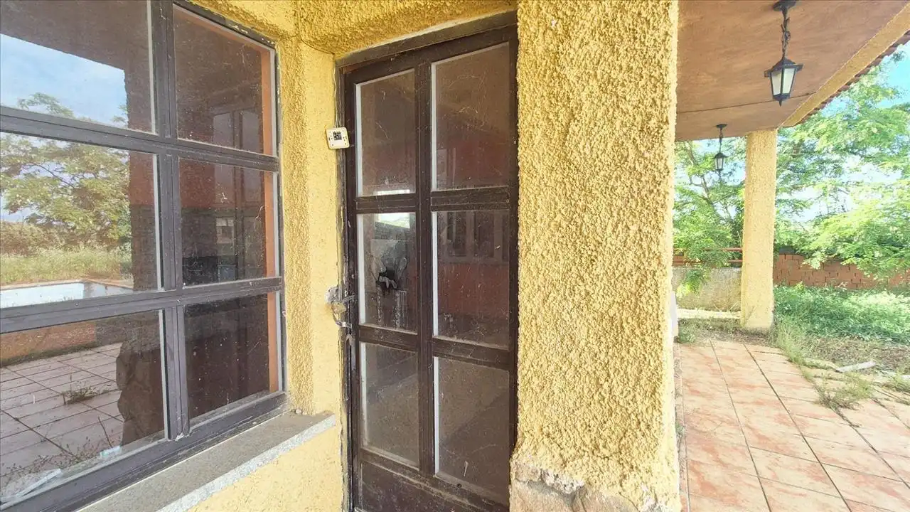 Vista exterior de Casa o xalet en venda en Miranda de Azán amb Traster i Piscina