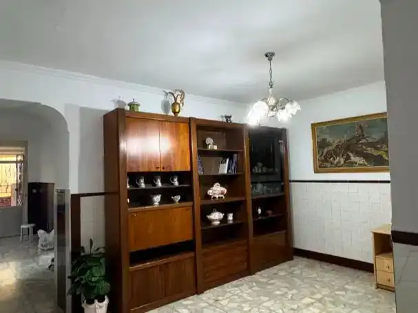 Wohnzimmer von Erdgeschoss zur Miete in Belmez mit Klimaanlage, Abstellraum und Möbliert
