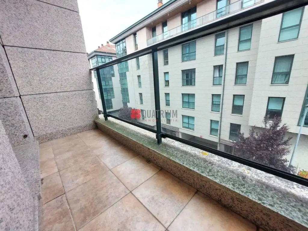 Terrasse von Wohnung zur Miete in Castiñeiriño - Cruceiro de Sar