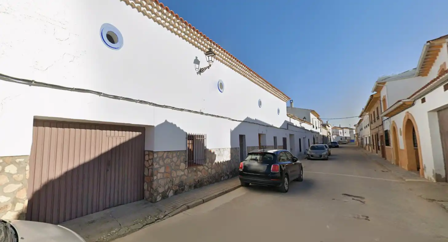 Vista exterior de Casa o xalet en venda en El Toboso