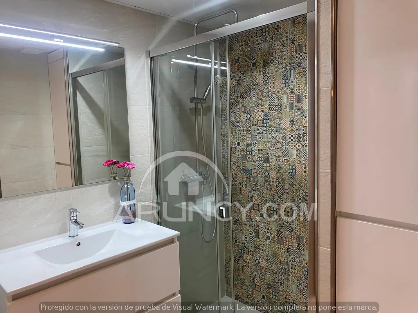 Bathroom of Flat for rent in Alcalá de Guadaira  with Air Conditioner and Terrace