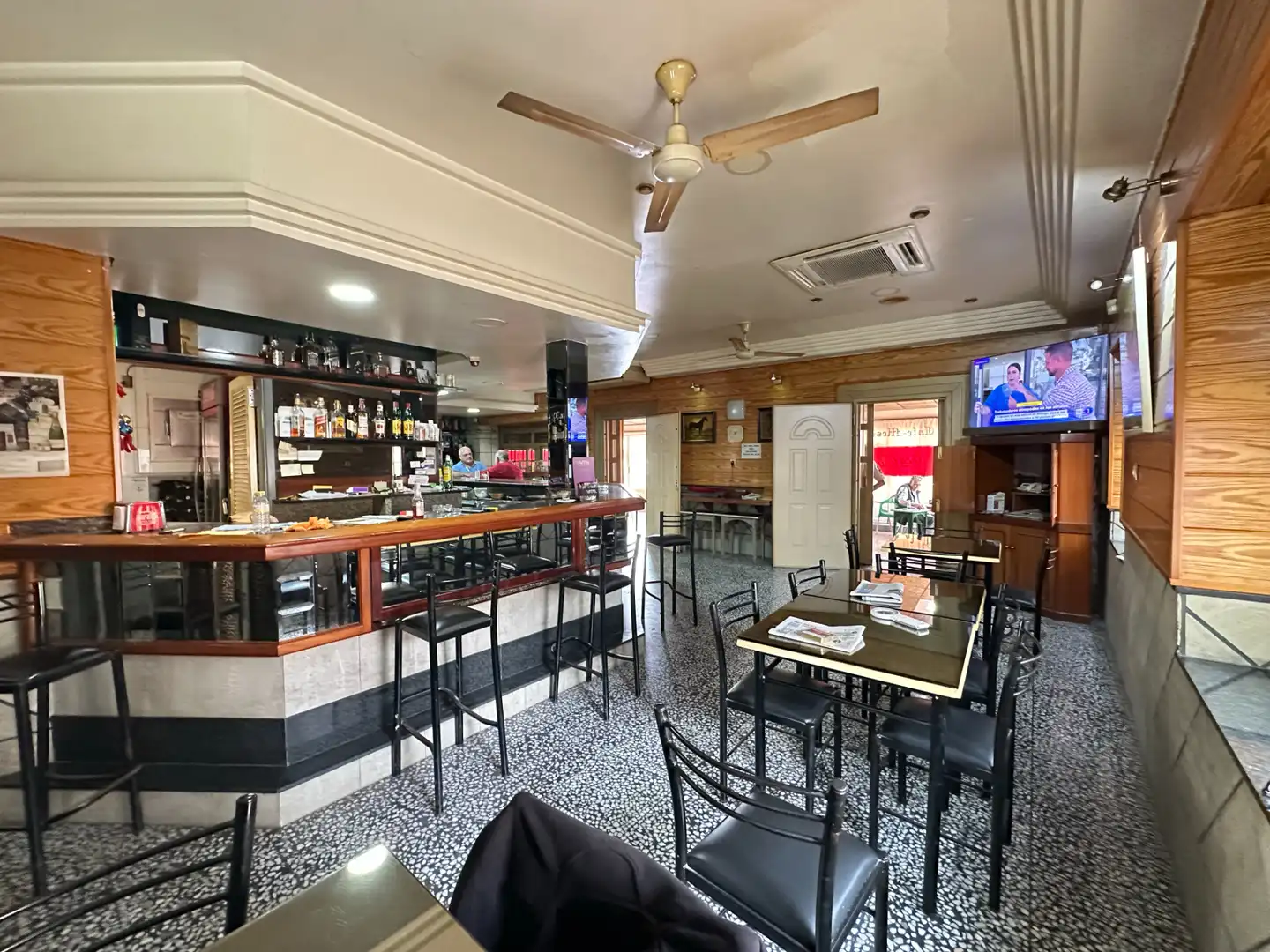 Local comercial en venda a Calle Guzmán el Bueno 3, imagen 3