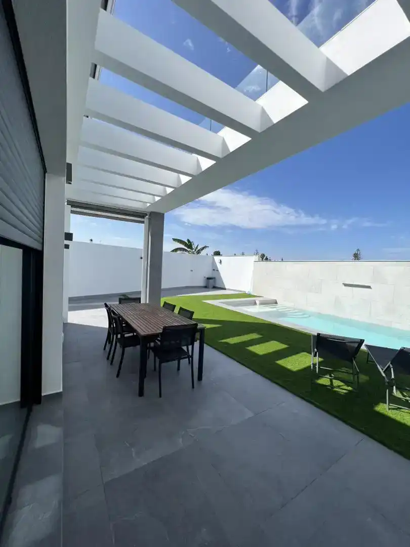 Terraza de Casa o chalet de alquiler en Sanlúcar de Barrameda con Aire acondicionado, Jardín privado y Trastero