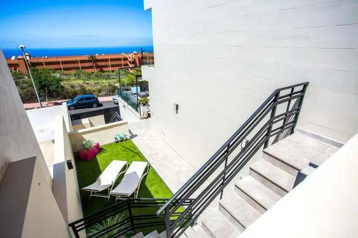 Terrace of Houses for sale in Adeje  with Air Conditioner, Private garden and Terrace