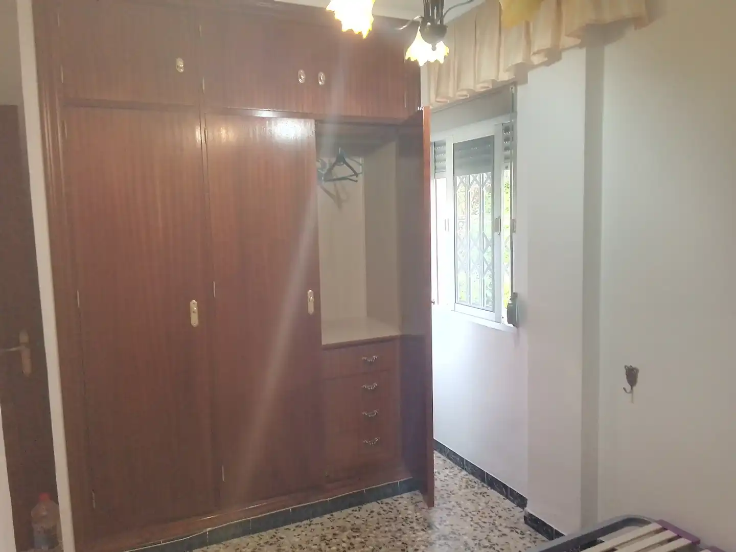 Dormitori de Pis en venda en Ubrique amb Aire condicionat, Calefacció i Moblat