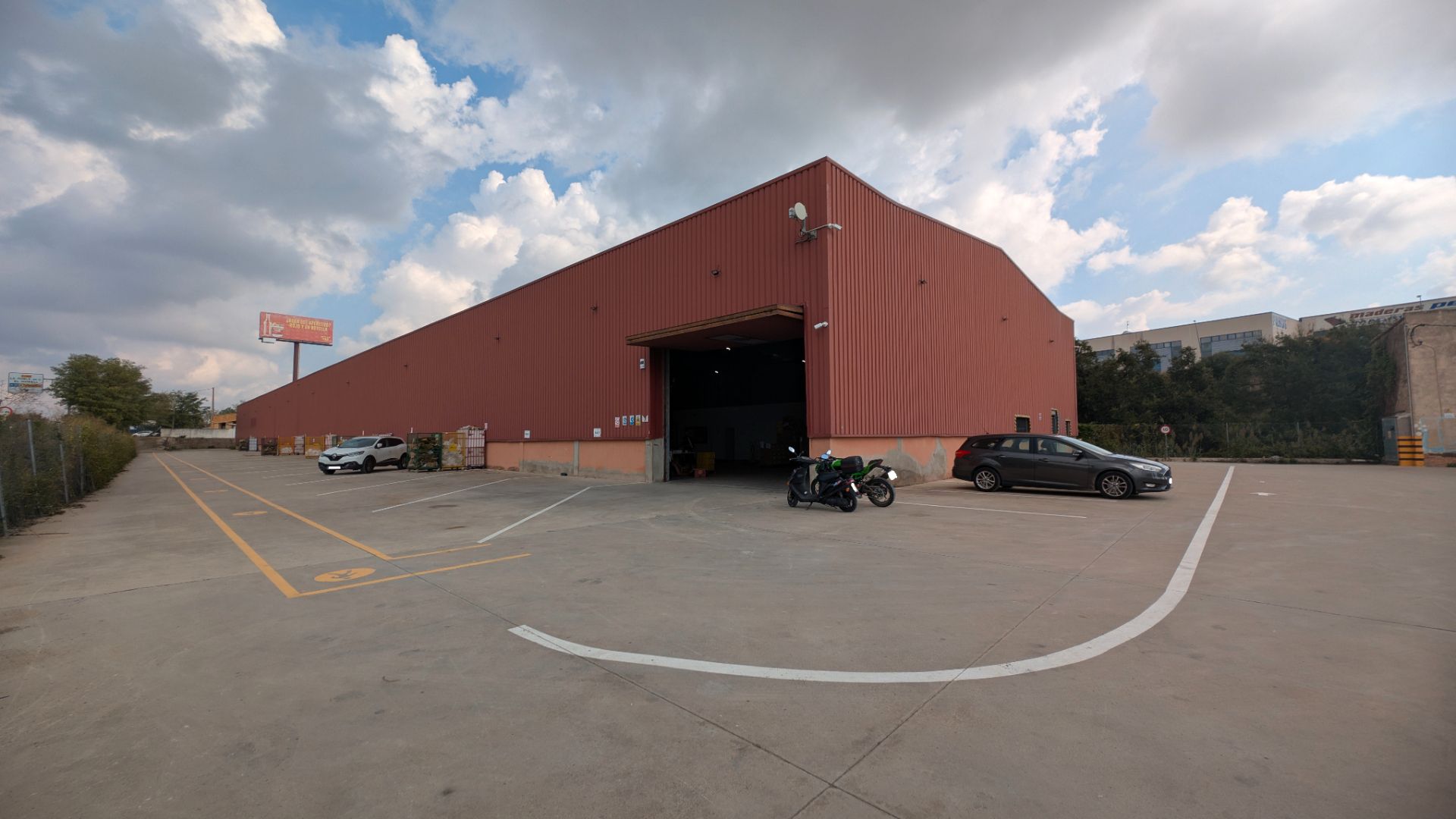 Industrial buildings to rent in Perafort