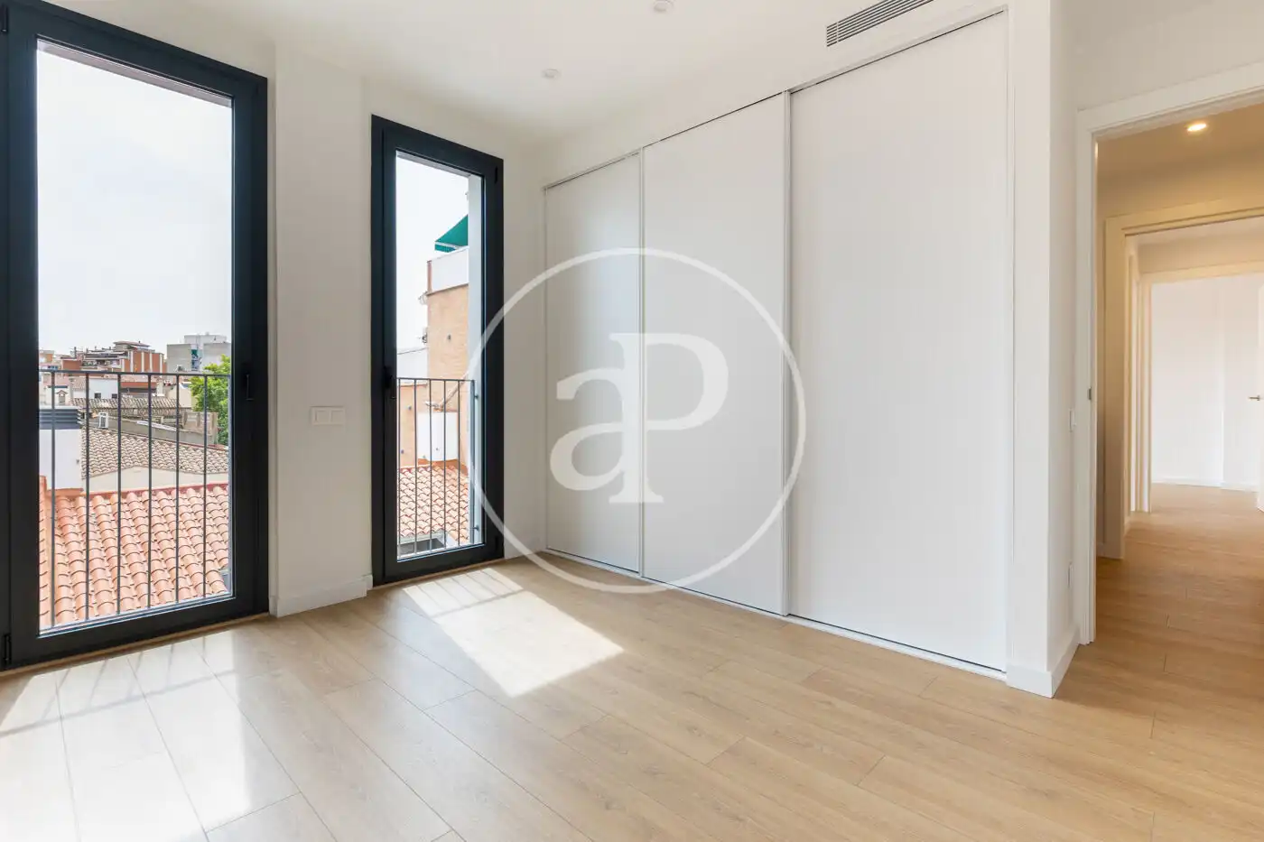 Bedroom of Flat for sale in Sant Cugat del Vallès  with Air Conditioner, Heating and Storage room