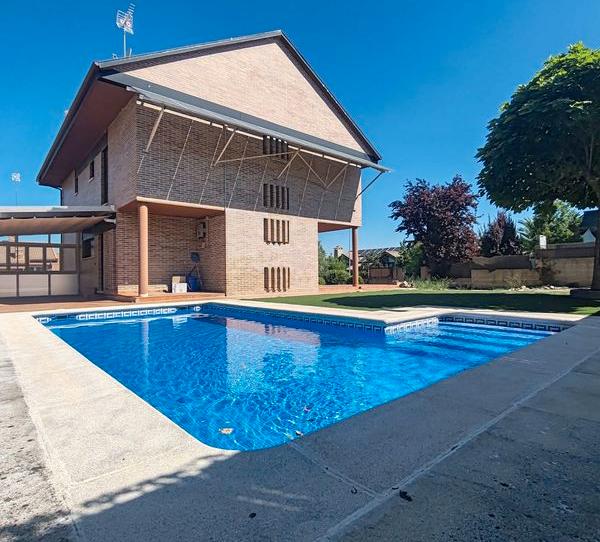 Foto 1 de Casa o xalet en venda a Calle Acebo, Marazuela - El Torreón, Madrid