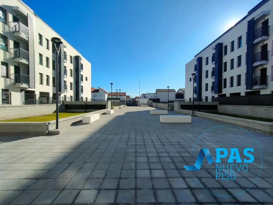 Piso con terraza en alquiler en Soto de la Marina, imagen 5