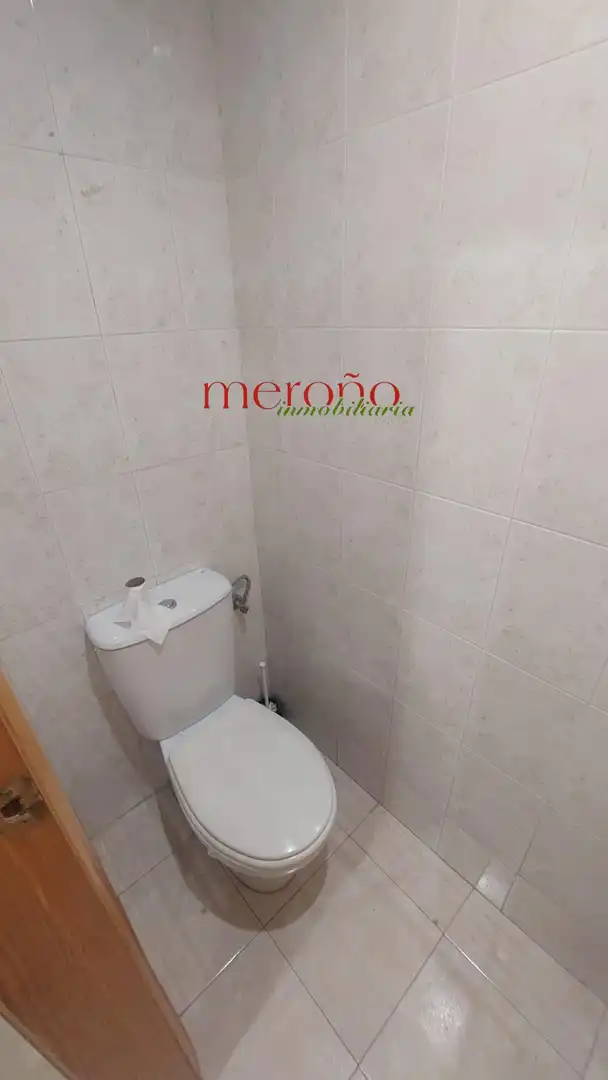 Baño de Nave industrial en venta en Elche / Elx
